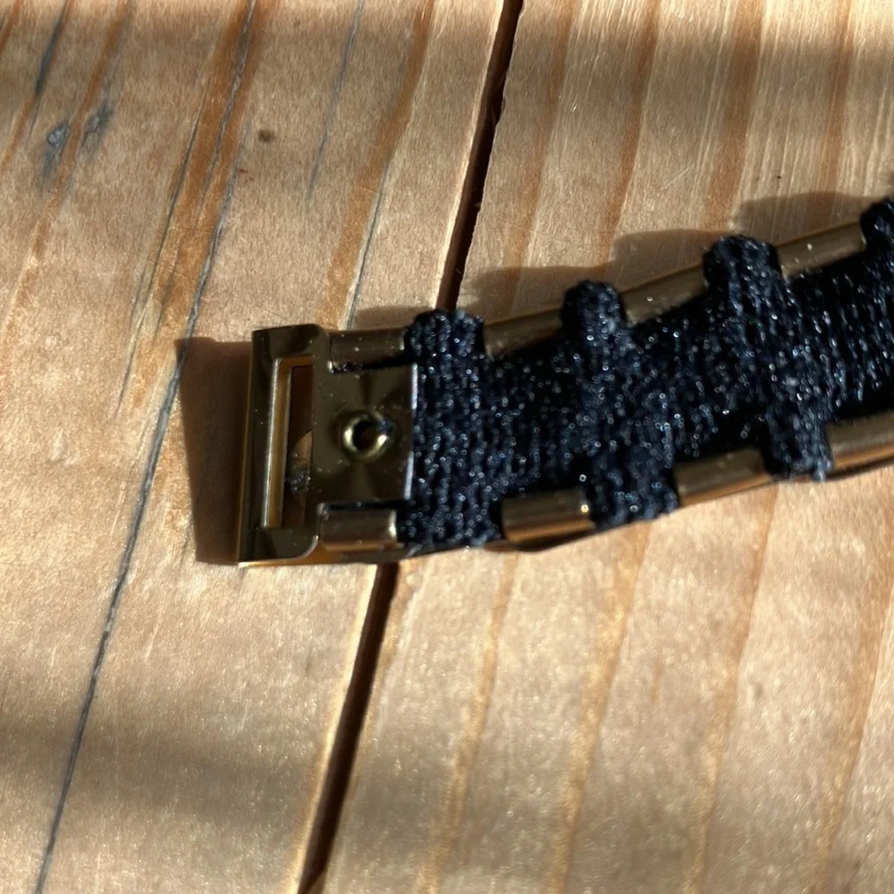Vintage 80s Belt Gold Tone Stretch Metal Fish Scales/Snake Belt